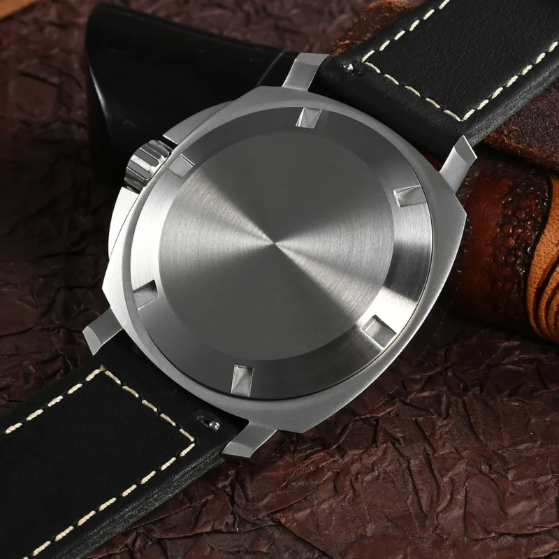 Professional Dive Automatic Watch with Sapphire Crystal and Leather Strap - Image 5