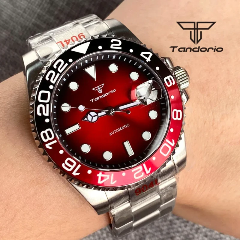 Professional Automatic Dive Watch with Sapphire Crystal and Stainless Steel Bracelet - Image 9