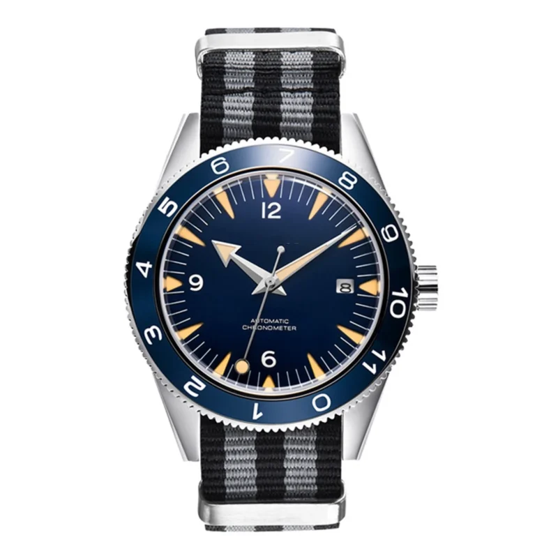 Professional Automatic Dive Watch with NH35 Movement, Sapphire Crystal and Stainless Steel Bracelet - Image 4
