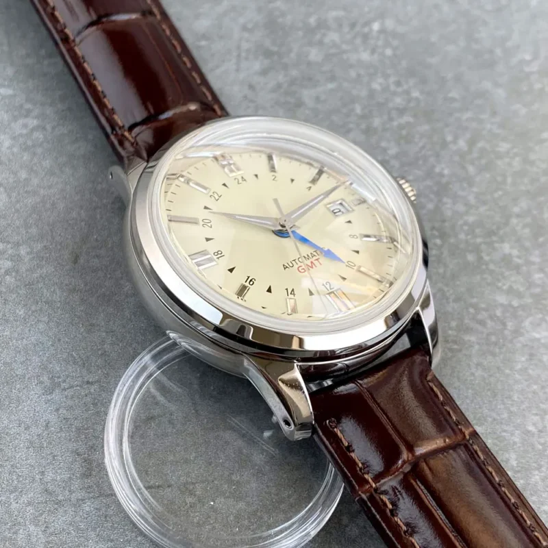 Desert Texture GMT Automatic Watch with 200m Water Resistance and Leather Strap - Image 5