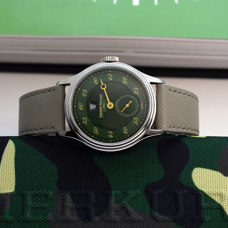 Vintage Jumping Hour Automatic Watch with Salmon Dial and Bonklip Bracelet - Image 22