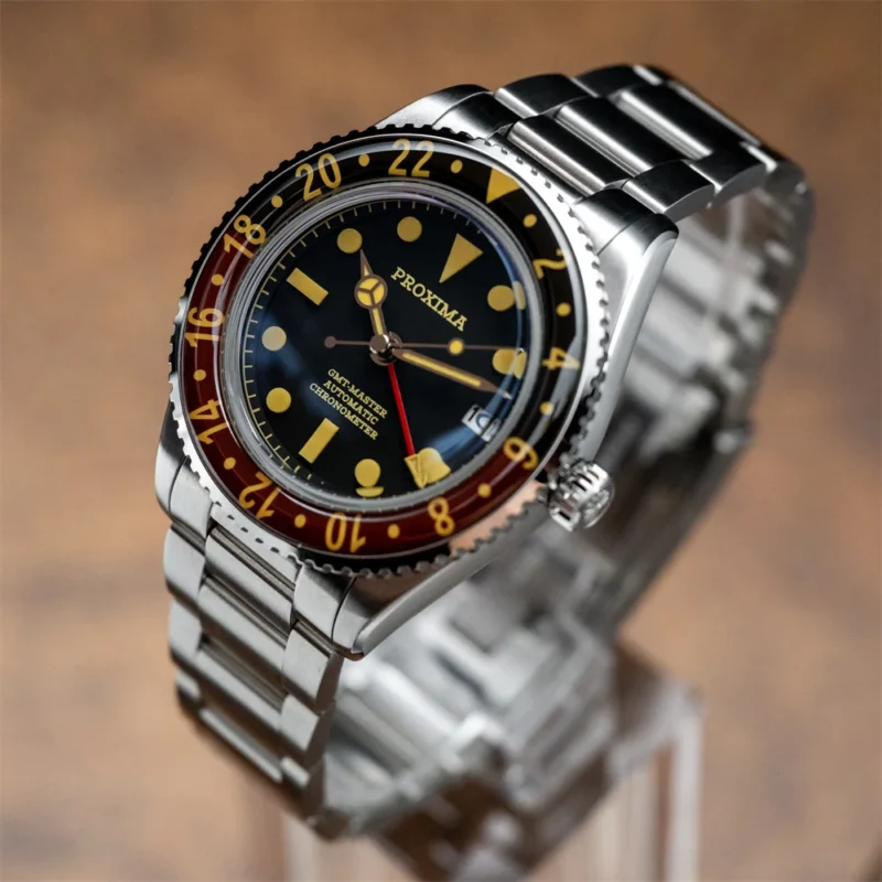 Professional GMT Automatic Dive Watch with Sapphire Bezel and 316L Stainless Steel Bracelet - Image 2