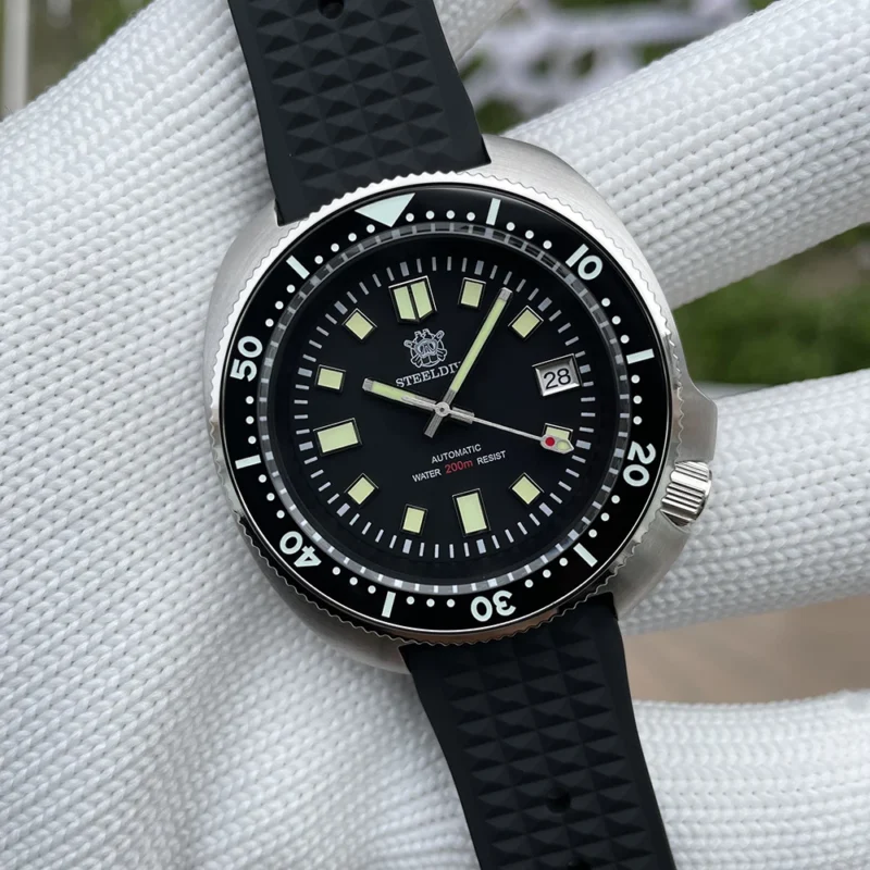 Professional Automatic Dive Watch with Sapphire Crystal and Stainless Steel Bracelet - Image 13