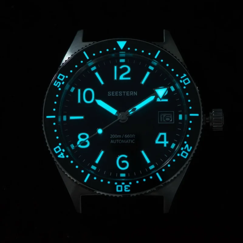 Professional Automatic Dive Watch with NH35A Movement and 200M Water Resistance - Image 5