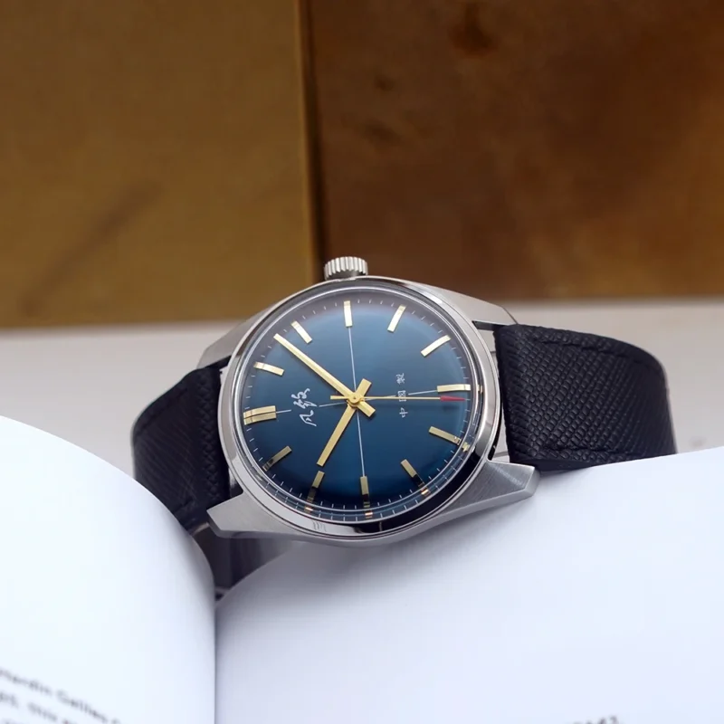 Vintage Salmon Dial Hand-Wind Mechanical Dress Watch with Canvas Strap - Image 6