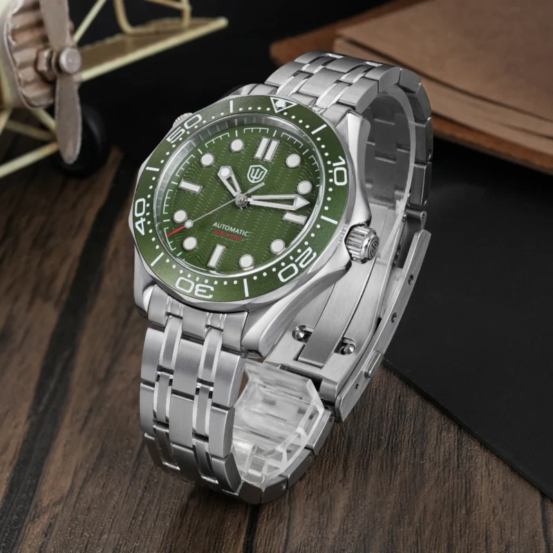 Professional Automatic Dive Watch with NH35 Movement, Sapphire Crystal and Stainless Steel Bracelet - Image 2