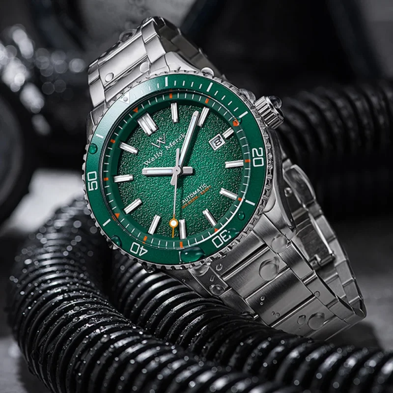 Professional Automatic Dive Watch with Sapphire Crystal and Stainless Steel Bracelet - Image 2