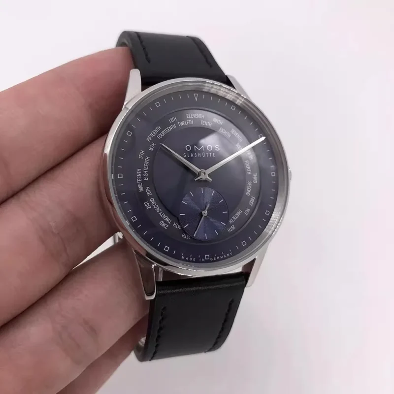 Premium Automatic Watch with Exhibition Caseback Sapphire Crystal and Leather Strap - Image 3