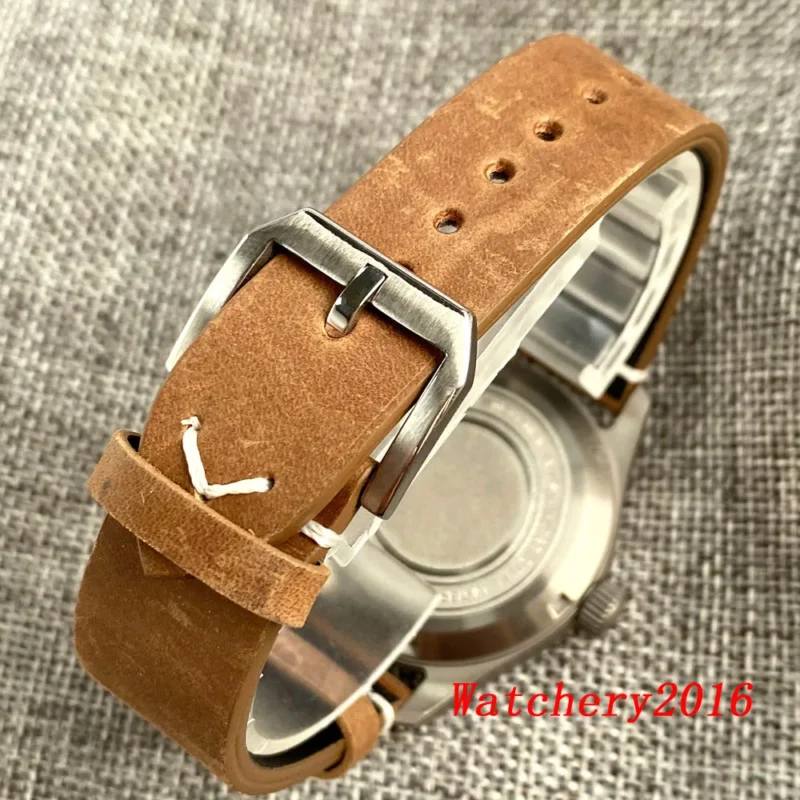 Professional Titanium Automatic Dive Watch with Sapphire Crystal and Leather Strap - Image 4