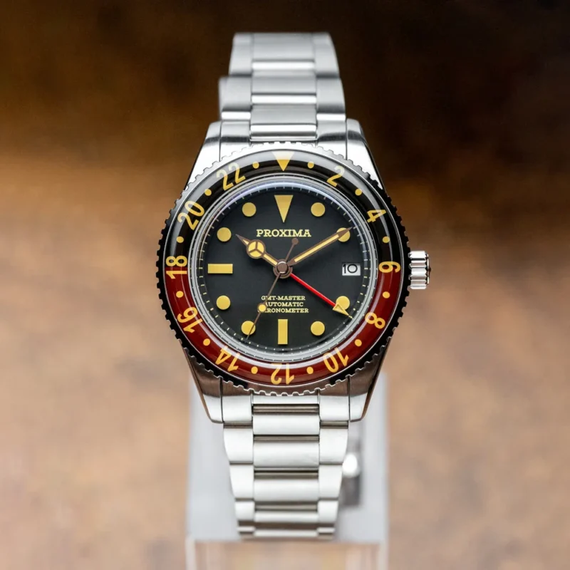 Professional GMT Automatic Dive Watch with Sapphire Bezel and 316L Stainless Steel Bracelet - Image 3
