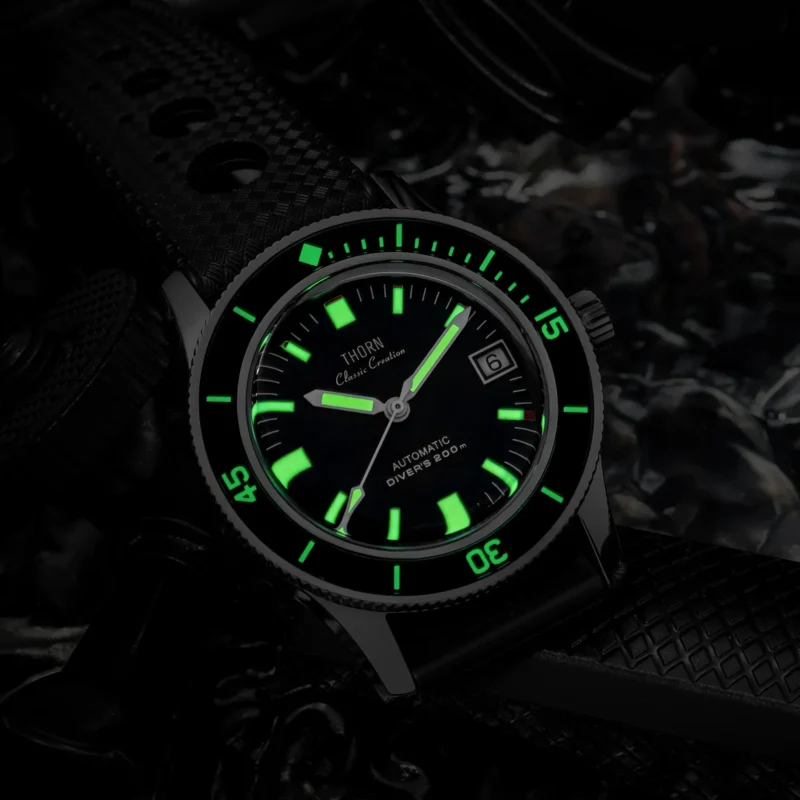 Professional Automatic Titanium Dive Watch with Sapphire Crystal and Rubber Strap - Image 6