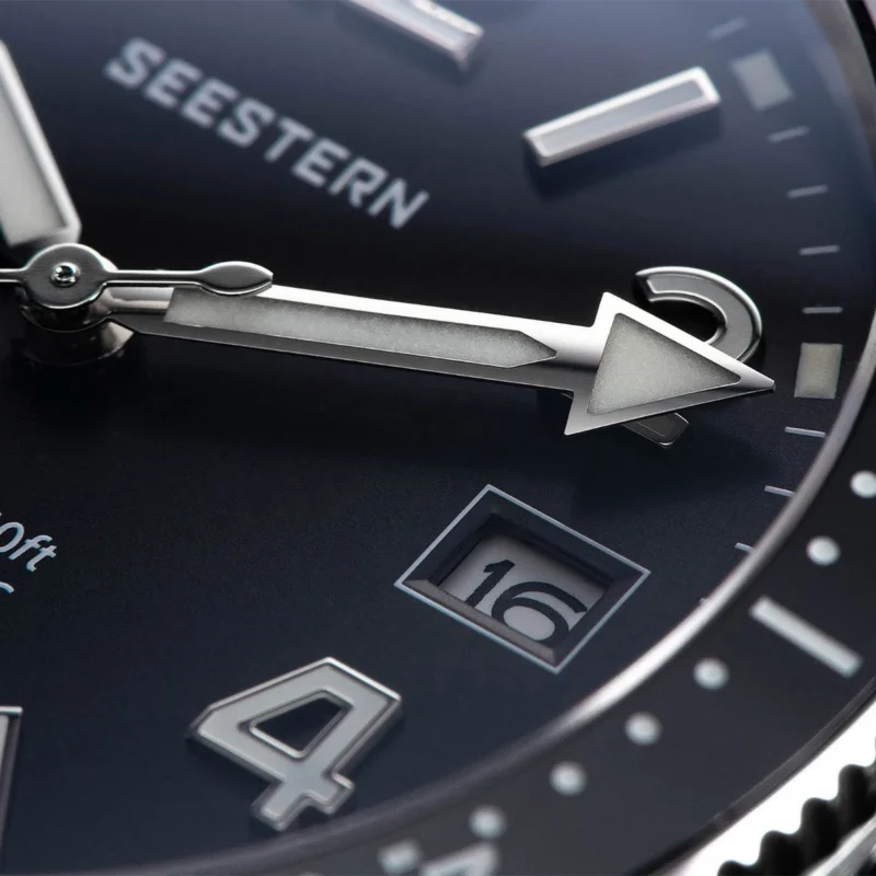 Professional Automatic Dive Watch with NH35 Movement Ceramic Bezel and Sapphire Crystal - Image 4