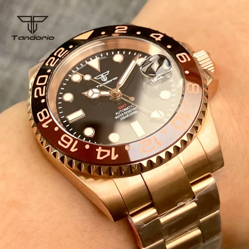 Professional GMT Automatic Dive Watch with Rose Gold Case and 20 Bar Water Resistance - Image 4