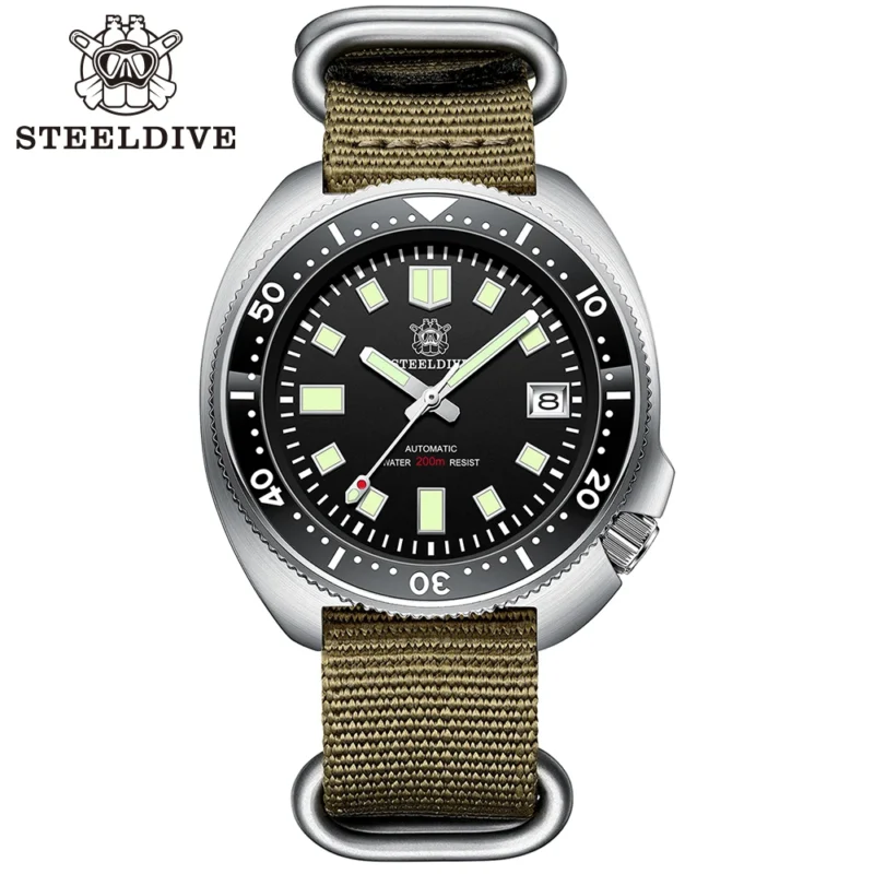 Professional Automatic Dive Watch with Sapphire Crystal and Stainless Steel Bracelet - Image 10
