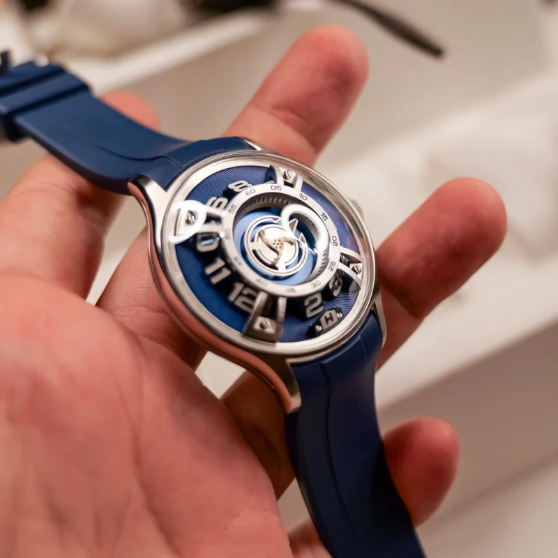 Luxury Automatic Starship Watch with Blue Super Luminous Display and Silicone Strap - Image 3