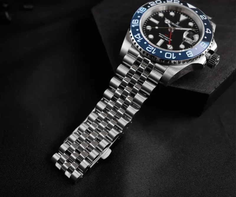 Luxury GMT Automatic Watch with Bidirectional Ceramic Bezel and Stainless Steel Bracelet - Image 3