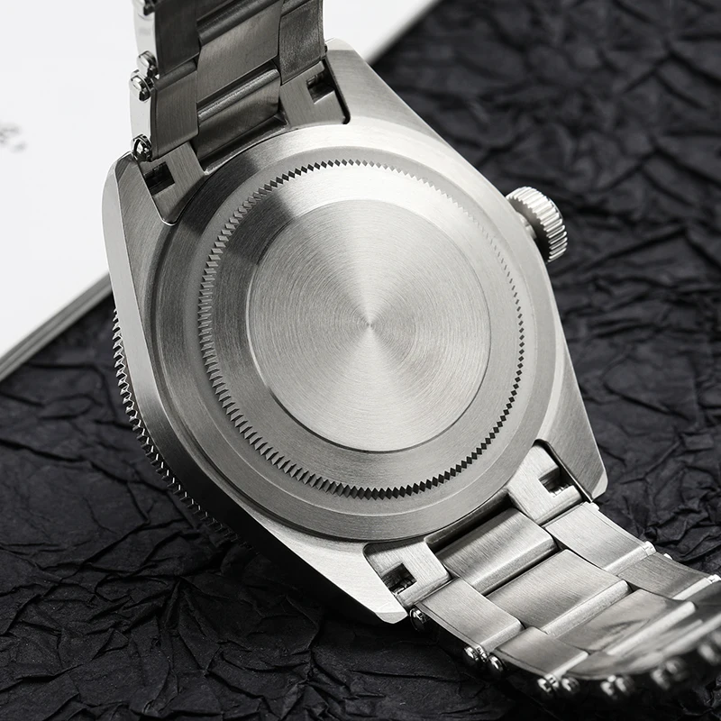 Professional dive watch with titanium case showcasing heat-resistant properties in extreme conditions