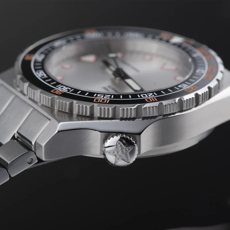 Professional Automatic Dive Watch with Ceramic Bezel and Sapphire Crystal - Image 4