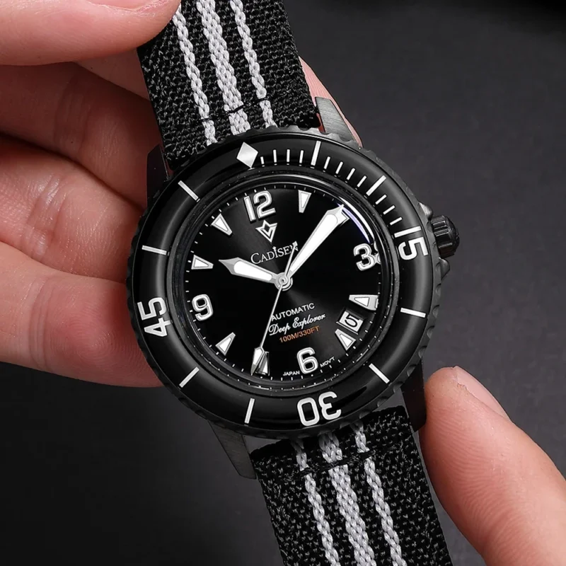 Professional Dive Automatic Watch with Luminous Dial and Canvas Strap - Image 3