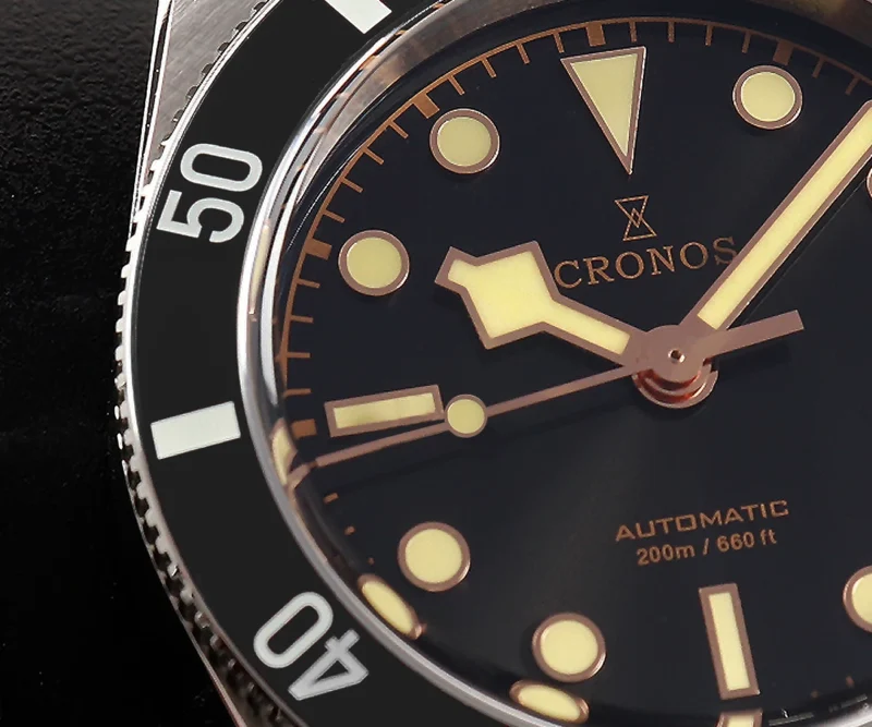Professional 37mm Dive Watch Automatic with Sapphire Crystal and Stainless Steel Bracelet - Image 4