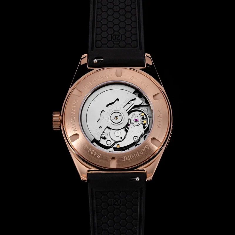 Professional Automatic Dive Watch with NH35A Movement and 200M Water Resistance - Image 4