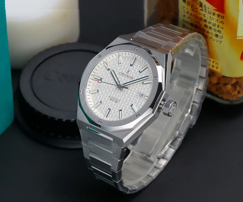 Professional Automatic Dive Watch with Sapphire Crystal and Exhibition Caseback - Image 4