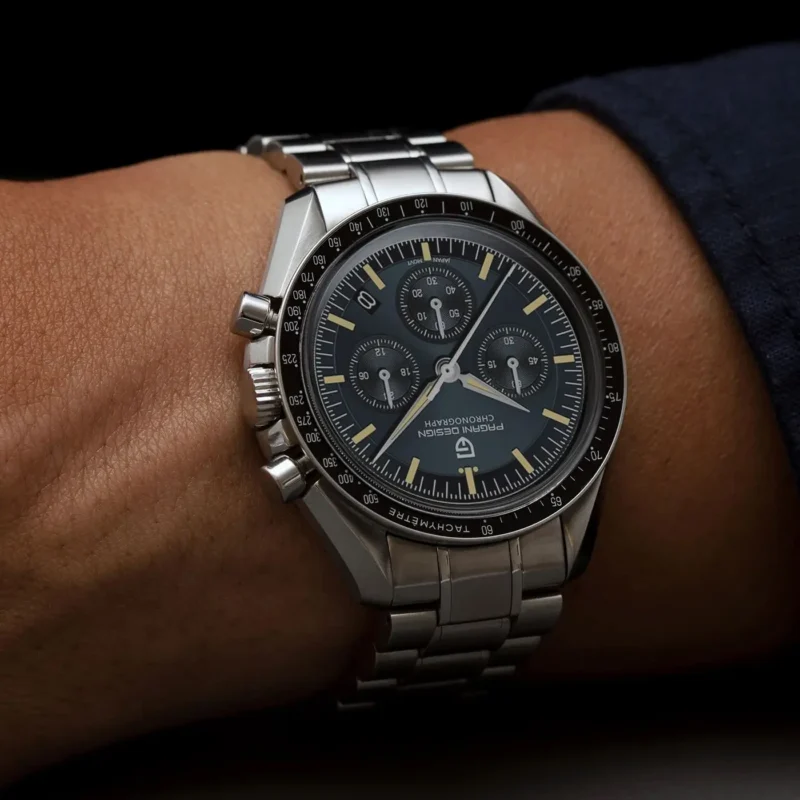 Luxury Chronograph Quartz Watch with Sapphire Crystal and Stainless Steel Bracelet - Image 4