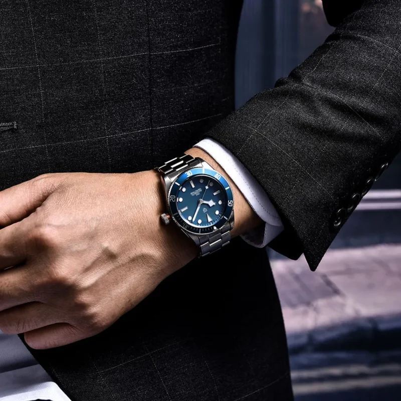 Professional Automatic Dive Watch with NH35A Movement and 100M Water Resistance - Image 4