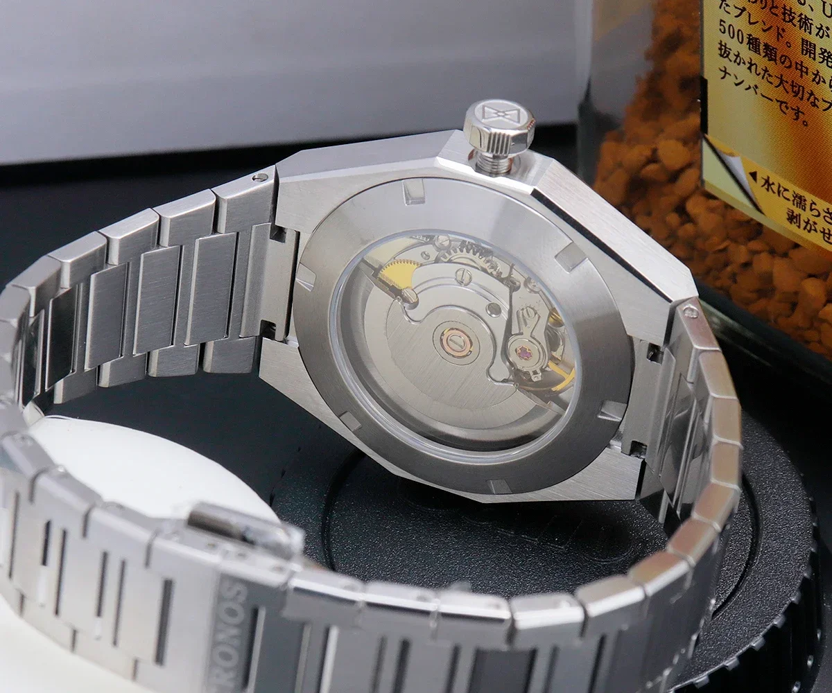 Classic automatic dive watch with protective case in extreme environment