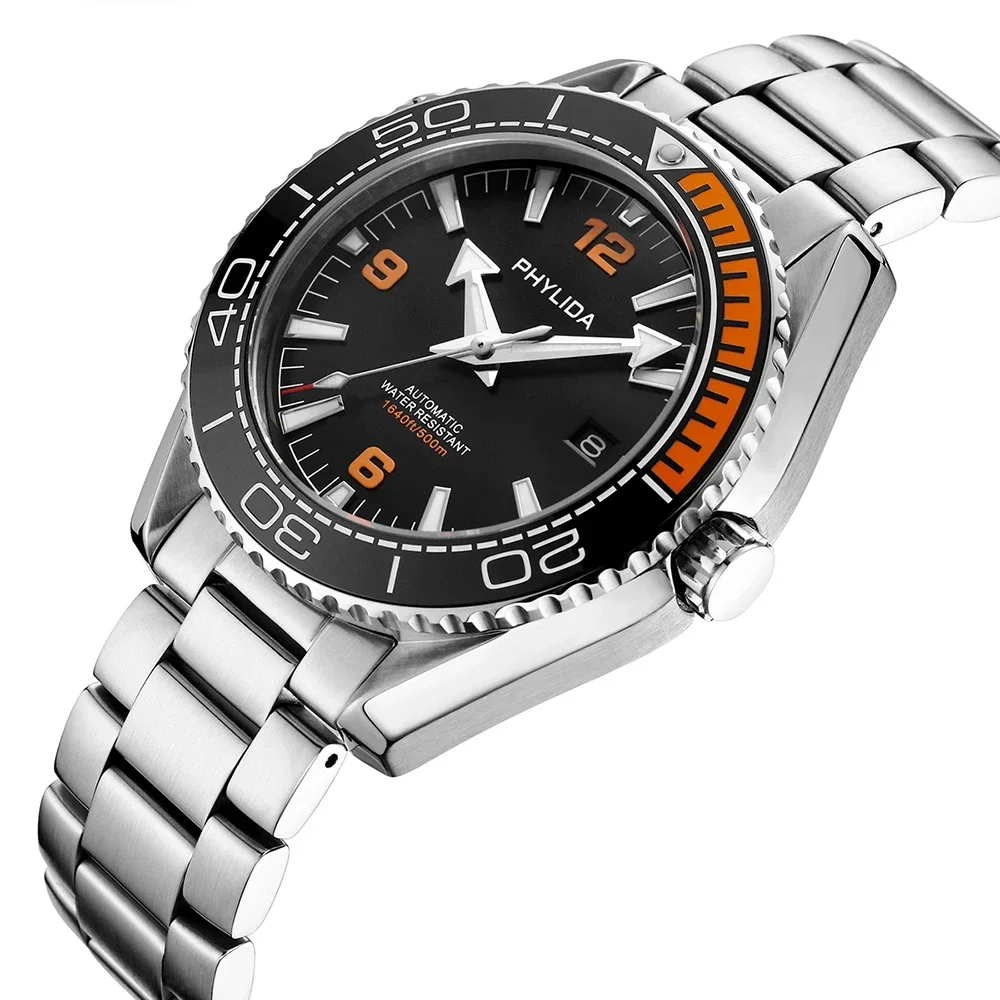Pilot chronograph with high-contrast dial demonstrating perfect at-a-glance readability in demanding conditions