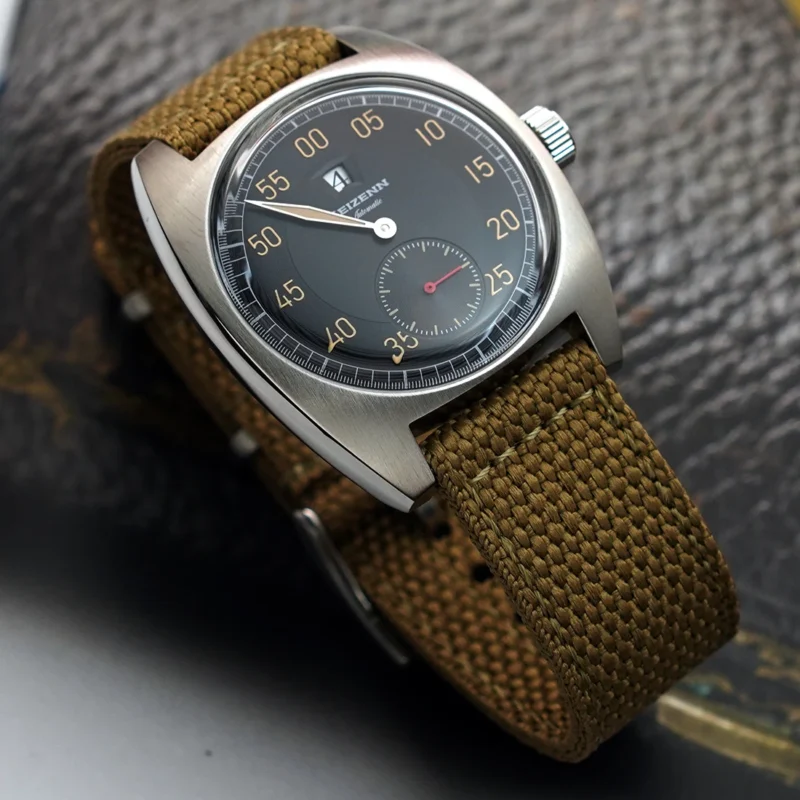 Vintage Pilot Jump Hour Automatic Watch with Canvas Strap and Steel Case - Image 6