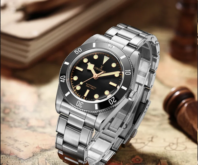 Professional 37mm Dive Watch Automatic with Sapphire Crystal and Stainless Steel Bracelet - Image 3
