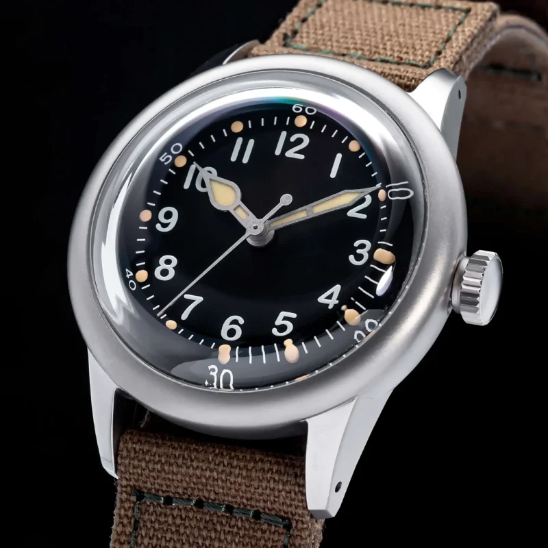 Military Titanium Automatic Dive Watch with NH35 Movement and Sapphire Crystal - Image 3