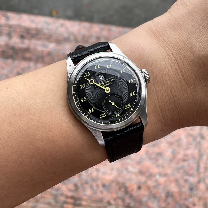 Vintage Jumping Hour Automatic Watch with Salmon Dial and Bonklip Bracelet - Image 8