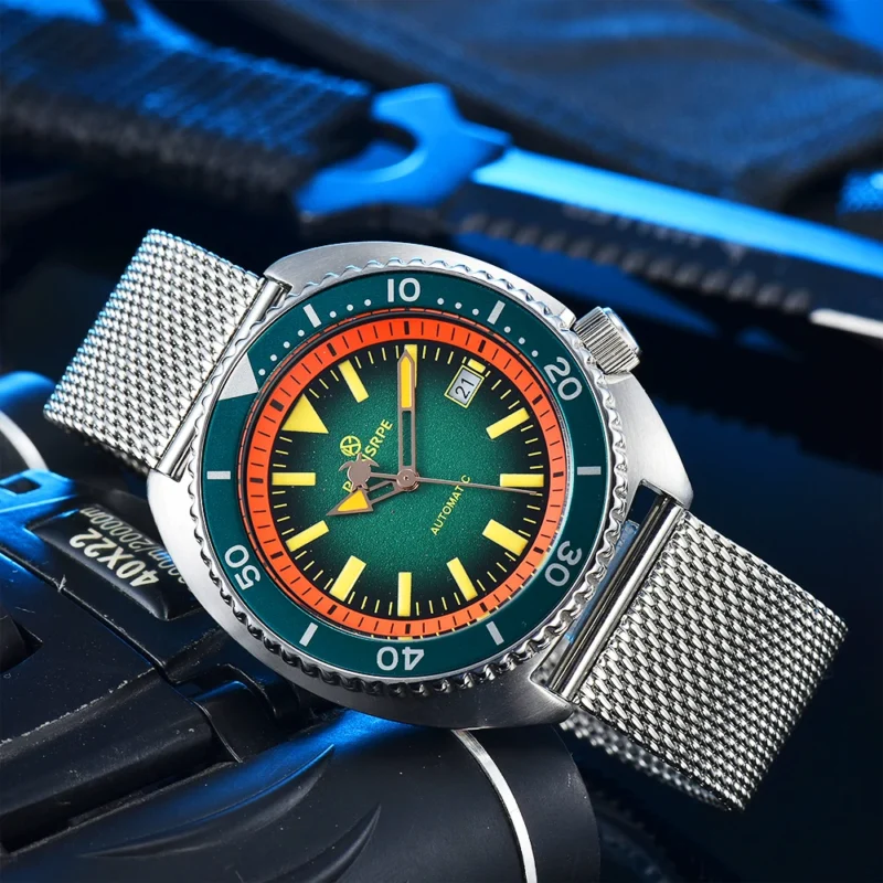 Professional Automatic Dive Watch with Sapphire Crystal and Stainless Steel Bracelet