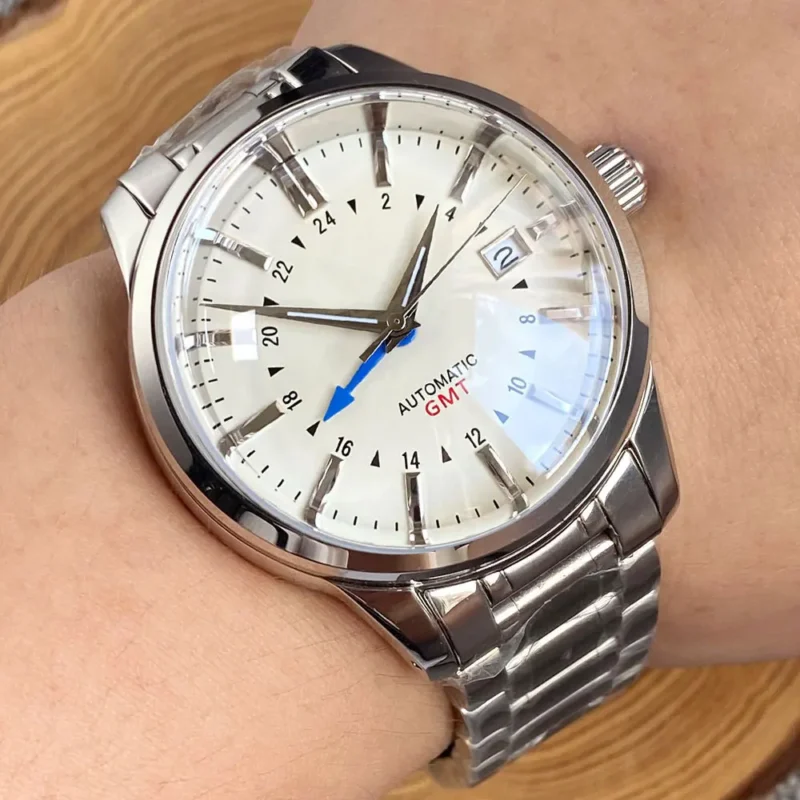 Professional GMT Automatic Watch with Dome Sapphire Crystal and Stainless Steel Bracelet - Image 8